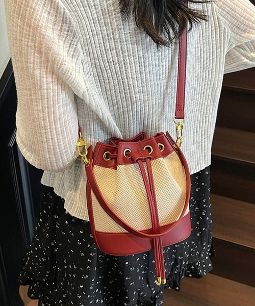 by LEGNA(バイレグナ)の「2way巾着ショルダーバッグ(ショルダーバッグ・レディース・ブラック/シャンパン/レッド/キャメル/ブラウン・FREE)」の21枚目の写真
