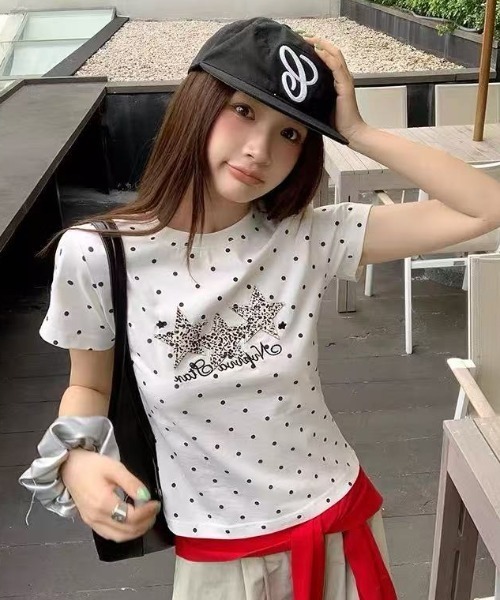 DIAVEL(ディアベル)の「【春夏新作】スターグラフィックドット柄Tシャツ(Tシャツ/カットソー・レディース・ホワイト・M)」の15枚目の写真