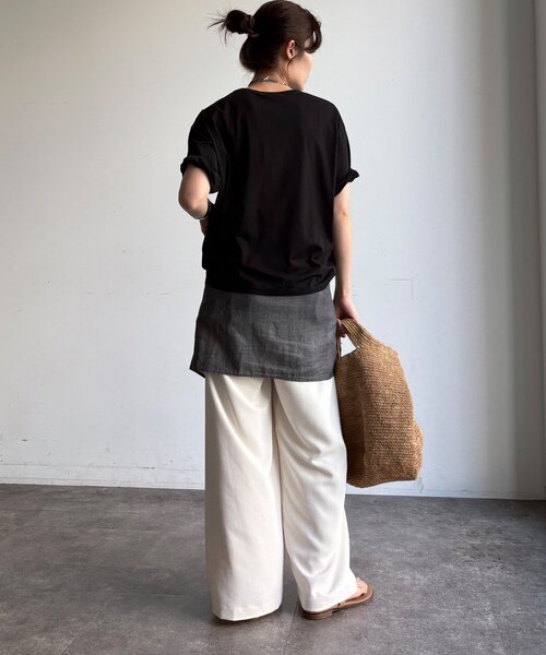 DouDou(ドゥドゥ)の「【WEB限定】接触冷感コード刺繍ロゴTEE(Tシャツ/カットソー・レディース・ブラック/オフホワイト/グレー・FREE)」の19枚目の写真