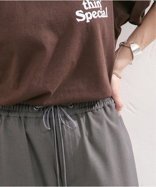 JOURNAL STANDARD(ジャーナルスタンダード)の「《追加》【接触冷感/洗える】クールワイドイージーストレッチパンツ(その他パンツ・レディース・ホワイト/チャコールグレー・36/38)」の14枚目の写真