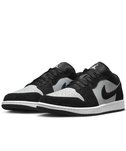 JORDAN BRAND(ジョーダンブランド)の「エア ジョーダン 1 LOW メンズシューズ / Air Jordan 1 Low Men's Shoes 553558-048 Black(スニーカー・メンズ・ブラック・29/28.5/26.5/28/27.5/27/29.5/25/25.5/26/30)」の8枚目の写真
