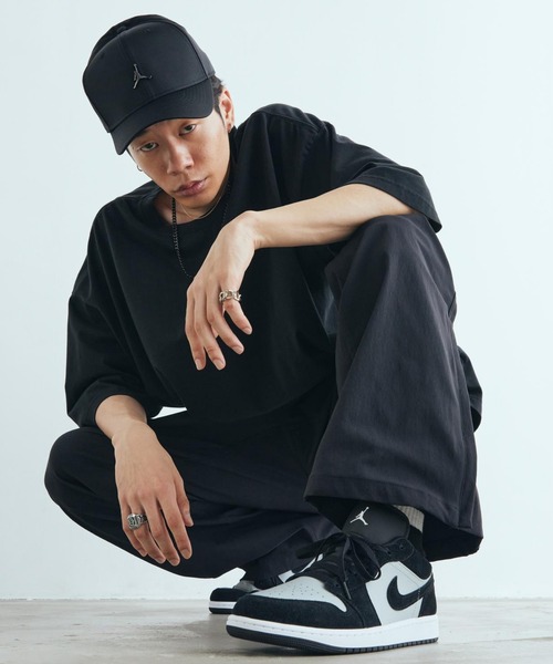 JORDAN BRAND(ジョーダンブランド)の「エア ジョーダン 1 LOW メンズシューズ / Air Jordan 1 Low Men's Shoes 553558-048 Black(スニーカー・メンズ・ブラック・29/28.5/26.5/28/27.5/27/29.5/25/25.5/26/30)」の3枚目の写真