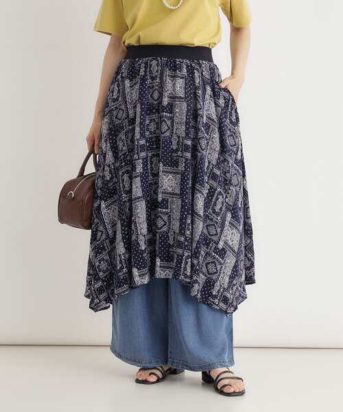 HONEYSUCKLE ROSE(ハニーサックルローズ)の「ペイズリー柄ハンカチヘムスカート(スカート・レディース・ネイビー系/ダークブラウン系・05/04)」の3枚目の写真