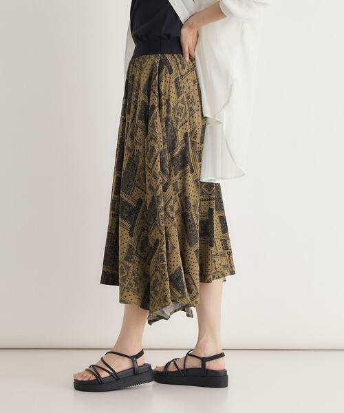 HONEYSUCKLE ROSE(ハニーサックルローズ)の「ペイズリー柄ハンカチヘムスカート(スカート・レディース・ネイビー系/ダークブラウン系・05/04)」の9枚目の写真