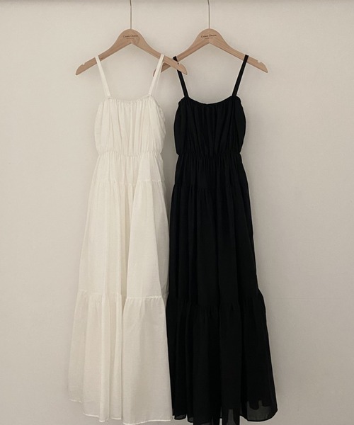 YUGA(ユーガ)の「YUGA_YGMC Korean-style Tiered Flare Camisole Dress(ワンピース・レディース・ホワイト/ブラック・FREE)」の20枚目の写真