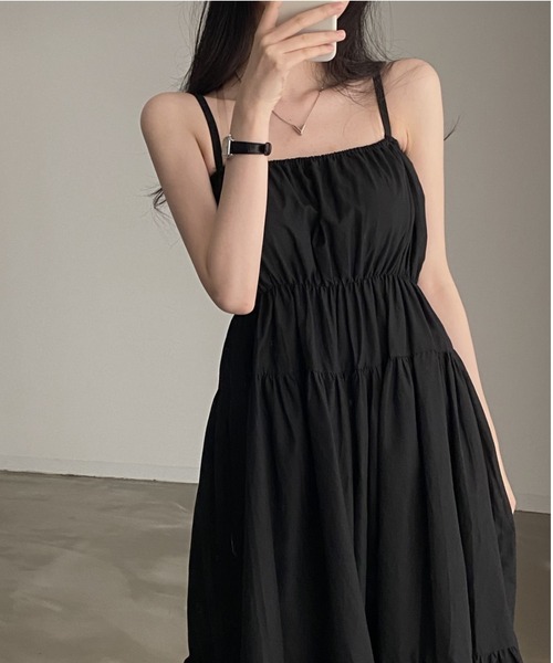 YUGA(ユーガ)の「YUGA_YGMC Korean-style Tiered Flare Camisole Dress(ワンピース・レディース・ホワイト/ブラック・FREE)」の12枚目の写真