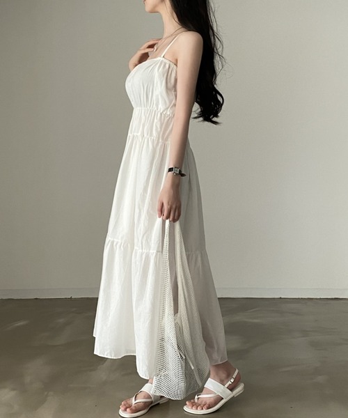 YUGA(ユーガ)の「YUGA_YGMC Korean-style Tiered Flare Camisole Dress(ワンピース・レディース・ホワイト/ブラック・FREE)」の7枚目の写真