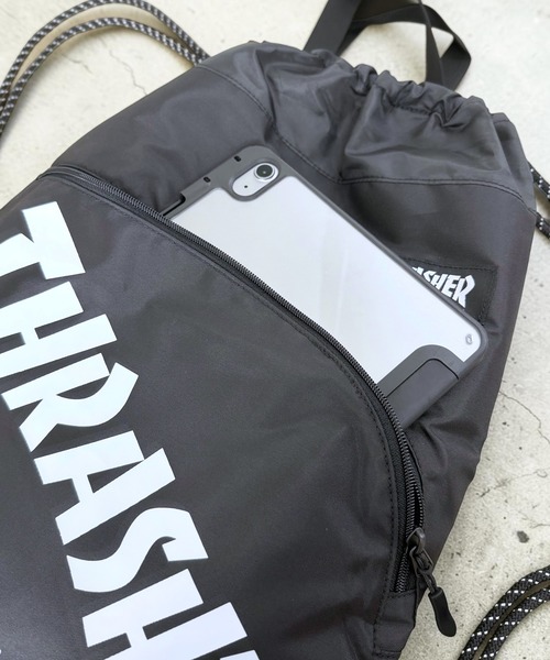 THRASHER（スラッシャー）の「THRASHER KNAPSACK（バックパック/リュック・レディース・ブラック×ホワイト・FREE）」の2枚目の写真