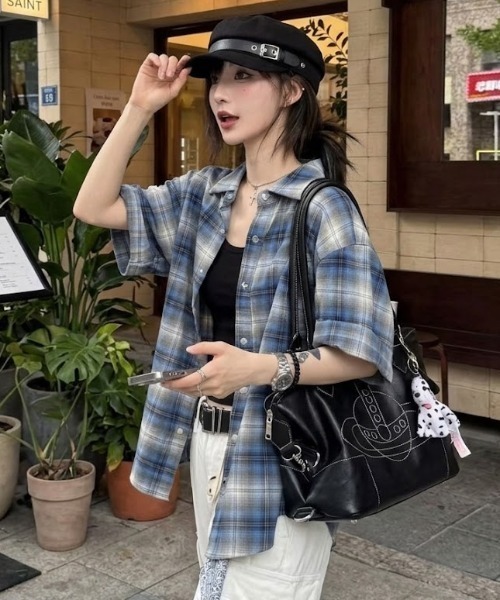 AVYL（アヴィル）の「ヴィンテージライクオンブレチェック半袖オーバーサイズルーズシャツ（シャツ/ブラウス・レディース・ブルー・M）」の3枚目の写真