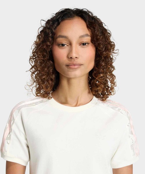 adidas(アディダス)の「レース カリ 半袖Tシャツ / アディダスオリジナルス adidas Originals(Tシャツ/カットソー・レディース・ホワイト・XX-LARGE/LARGE/MEDIUM/SMALL/X-LARGE)」の3枚目の写真