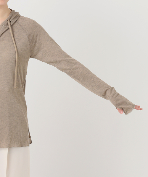 Noble（ノーブル）の「《WEB＆一部店舗限定》【RITA×SELLICHI】シアーフーディトップス（Tシャツ/カットソー・レディース・ホワイト/カーキ・FREE）」の5枚目の写真
