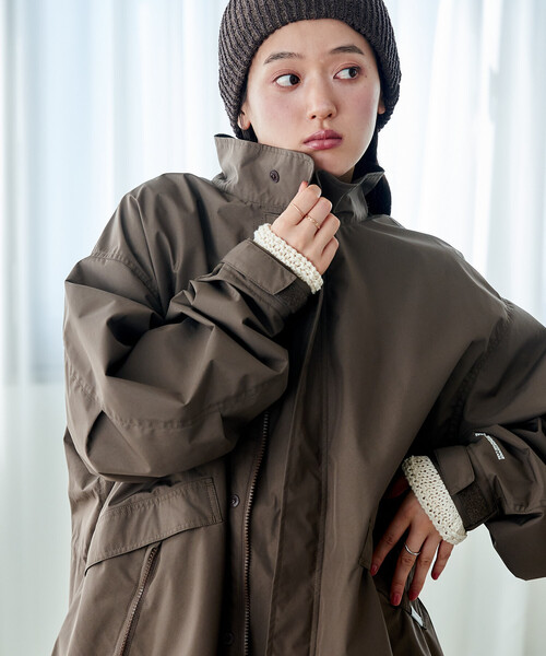 FREAK'S STORE(フリークスストア)の「+Phenix × FREAK'S STORE/プラスフェニックス 別注 GORE-TEX WINDSTOPPER MODS COAT/ゴアテックス ウインドストッパーモッズコート/モッズコート(モッズコート・レディース・ネイビー/ブラウン/ブラック・MEDIUM/SMALL)」の5枚目の写真