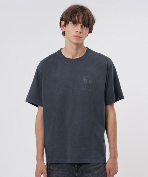 Alpha Industries(アルファインダストリーズ)の「Alpha Industries/アルファ インダストリーズ/ESSENTIAL RELAXED FIT TEE (BATTLEWASH AIR CORPS)/エッセンシャル リラックスフィットTシャツ(Tシャツ/カットソー・メンズ・ブラック/セージグリーン・S/M/L/XL)」の1枚目の写真