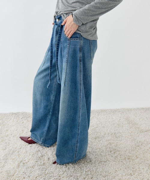 DRWCYS(ドロシーズ)の「ドロストワイドデニムパンツ(デニムパンツ・レディース・ブルー・MEDIUM/LARGE)」の7枚目の写真