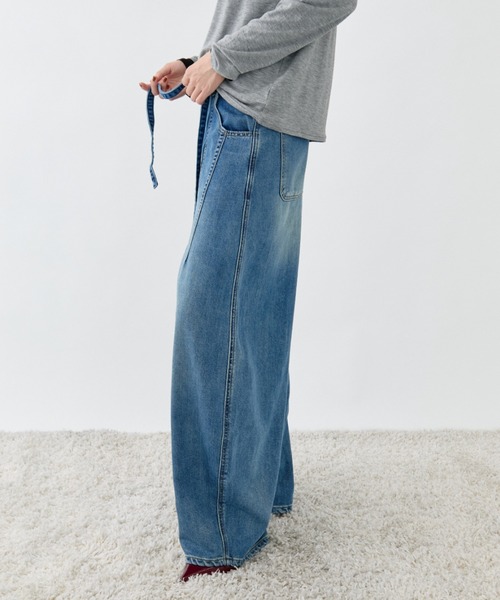 DRWCYS(ドロシーズ)の「ドロストワイドデニムパンツ(デニムパンツ・レディース・ブルー・MEDIUM/LARGE)」の9枚目の写真
