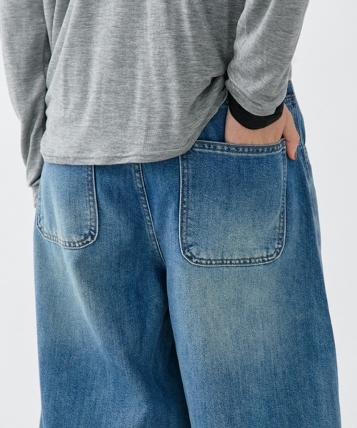 DRWCYS(ドロシーズ)の「ドロストワイドデニムパンツ(デニムパンツ・レディース・ブルー・MEDIUM/LARGE)」の11枚目の写真
