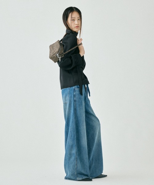 DRWCYS(ドロシーズ)の「ドロストワイドデニムパンツ(デニムパンツ・レディース・ブルー・MEDIUM/LARGE)」の21枚目の写真