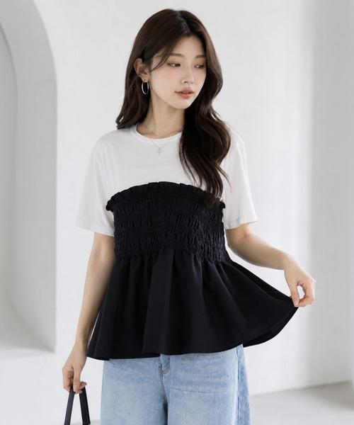 by LEGNA(バイレグナ)の「シャーリング切替ペプラムドッキングトップス(Tシャツ/カットソー・レディース・ブラウン/ブラック・FREE)」の3枚目の写真