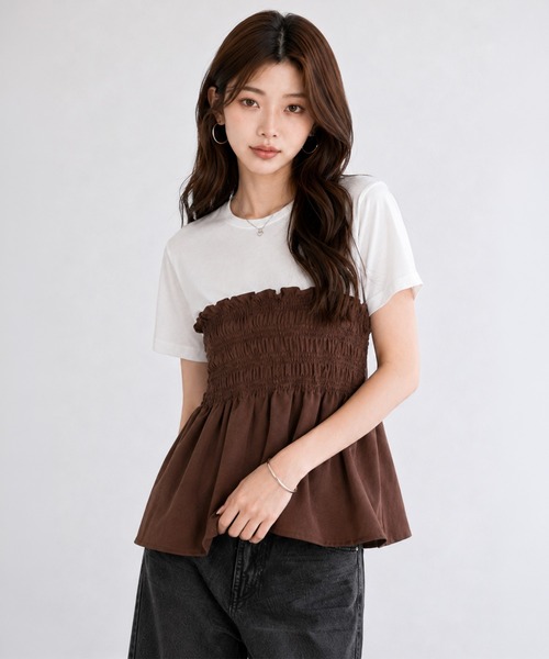 by LEGNA(バイレグナ)の「シャーリング切替ペプラムドッキングトップス(Tシャツ/カットソー・レディース・ブラウン/ブラック・FREE)」の9枚目の写真