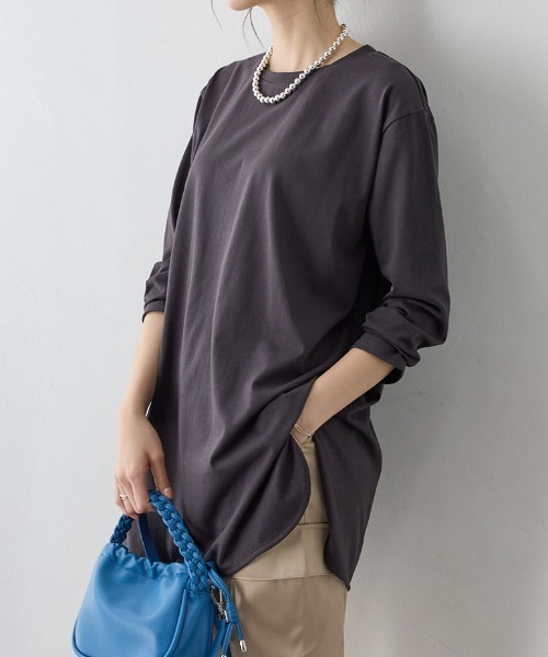 Viola e Viola(ヴィオラエヴィオラ)の「ひんやり&さらり綿混チュニックTシャツ(チュニック・レディース・チャコール/ブラック/ホワイト系その他/オリーブ/グレー系その他・L/LL)」の4枚目の写真