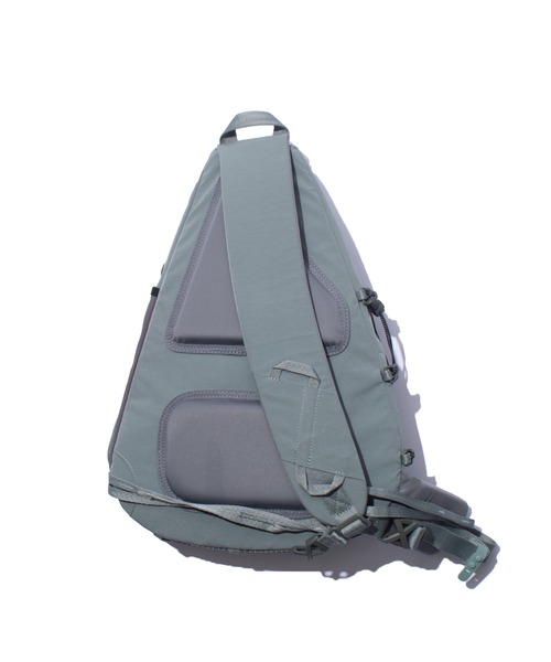 F/CE. (エフシーイー)の「F/CE. TEXNIC DRAWSTRING SLINGER BAG / エフシーイー テックスニック ドローストリング スリンガーバッグ(ショルダーバッグ・メンズ・ブラック・FREE)」の3枚目の写真