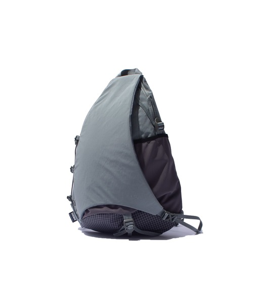 F/CE. (エフシーイー)の「F/CE. TEXNIC DRAWSTRING SLINGER BAG / エフシーイー テックスニック ドローストリング スリンガーバッグ(ショルダーバッグ・メンズ・ブラック・FREE)」の4枚目の写真