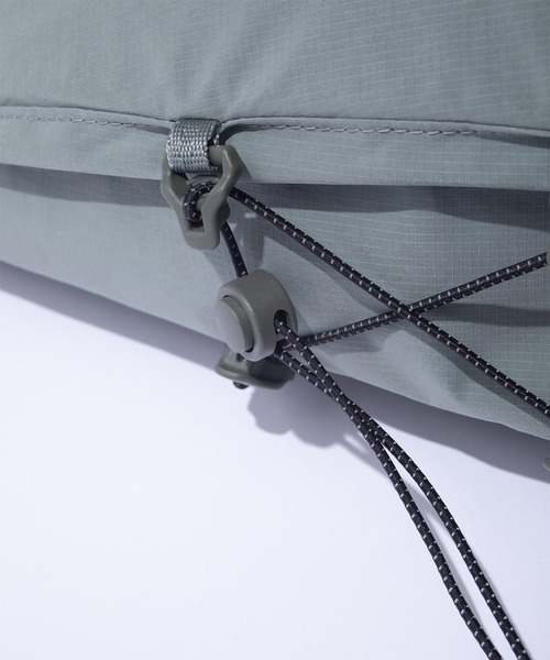 F/CE. (エフシーイー)の「F/CE. TEXNIC DRAWSTRING SLINGER BAG / エフシーイー テックスニック ドローストリング スリンガーバッグ(ショルダーバッグ・メンズ・ブラック・FREE)」の11枚目の写真