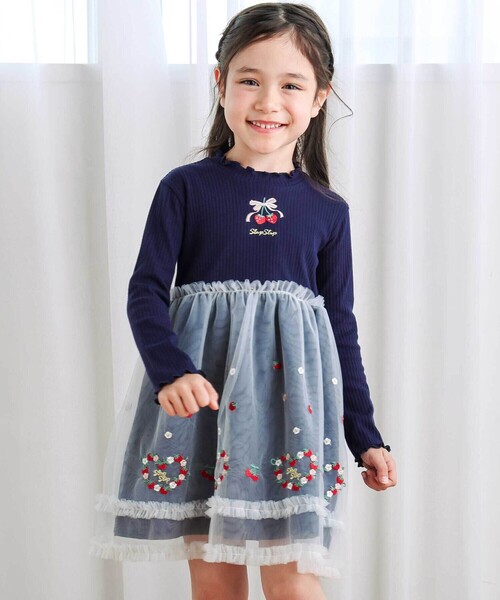 SLAP SLIP(スラップスリップ)の「ハイネックイチゴ刺しゅうチュールスカートワンピース(80~130cm)(ワンピース・キッズ・レッド/ネイビー・100cm/80cm/110cm/130cm/90cm/120cm)」の2枚目の写真