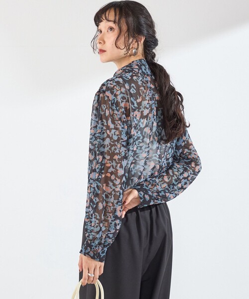 SHIPS Colors(シップス カラーズ)の「SHIPS Colors:〈手洗い可能〉シアー オータムプリント ボウタイ ブラウス(シャツ/ブラウス・レディース・イエロー/ブルー・ONE SIZE)」の15枚目の写真