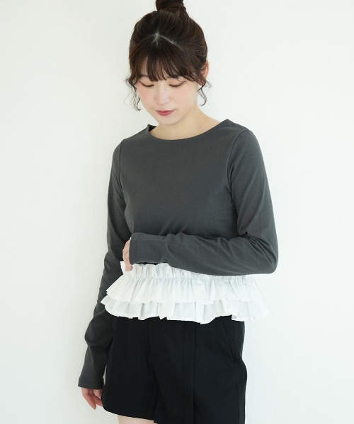 Nulli(ヌリ)の「裾フリルカットソー(Tシャツ/カットソー・レディース・ブラック/チャコール・FREE)」の5枚目の写真