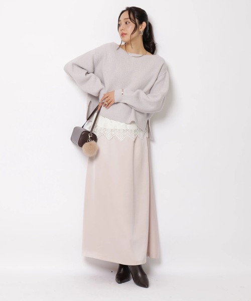 JUSGLITTY(ジャスグリッティー)の「レースヘムサテンキャミ(シャツ/ブラウス・レディース・オフホワイト/ブラウン・2/1)」の10枚目の写真