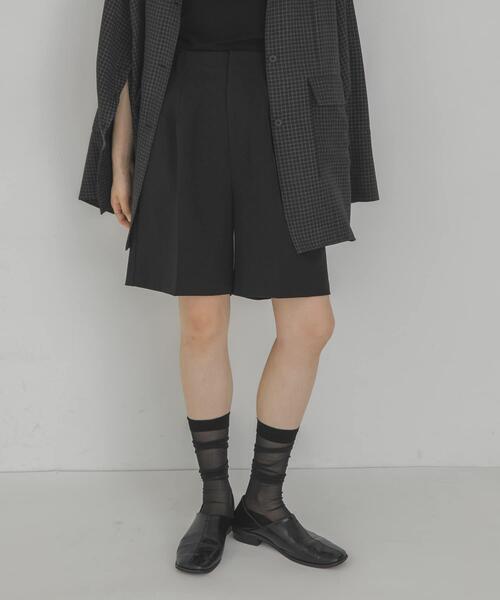 KBF(ケイビーエフ)の「シンプルショートパンツ(その他パンツ・レディース・チャコールグレー/ダークブラウン/ブラック・ONE)」の5枚目の写真
