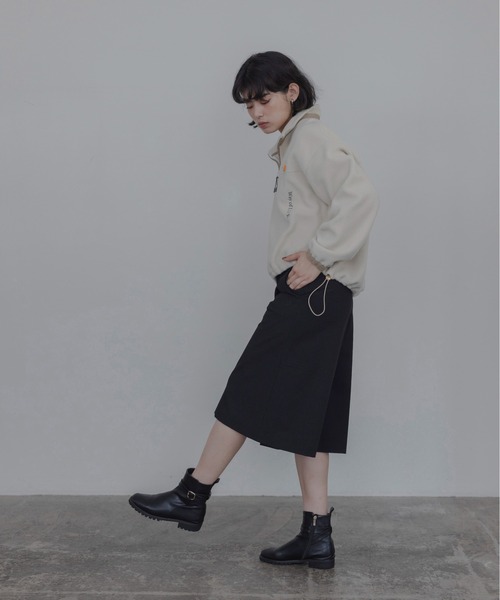 Eimee Law(エイミーロウ)の「ランダム刺繍フリースZIPプルオーバー(その他トップス・レディース・ダークグレー/ライトイエロー/ライトベージュ・FREE)」の5枚目の写真
