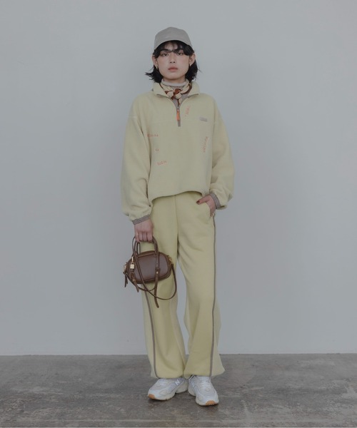 Eimee Law(エイミーロウ)の「ランダム刺繍フリースZIPプルオーバー(その他トップス・レディース・ダークグレー/ライトイエロー/ライトベージュ・FREE)」の8枚目の写真