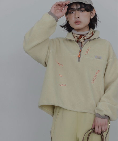 Eimee Law(エイミーロウ)の「ランダム刺繍フリースZIPプルオーバー(その他トップス・レディース・ダークグレー/ライトイエロー/ライトベージュ・FREE)」の11枚目の写真
