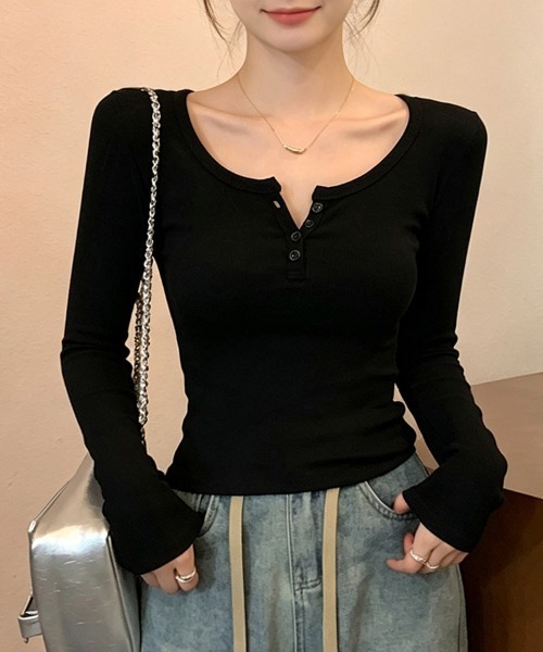 LEMOA(レモア)の「リブヘンリーネック長袖カットソー(Tシャツ/カットソー・レディース・グレー/ホワイト/ブラウン/ブラック・MEDIUM/X-LARGE/LARGE)」の2枚目の写真