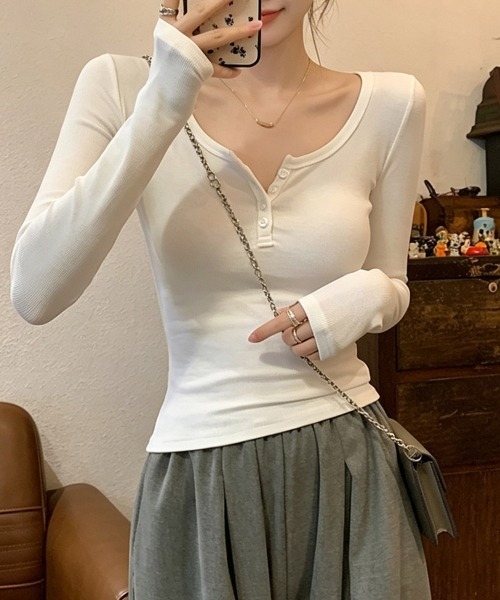 LEMOA(レモア)の「リブヘンリーネック長袖カットソー(Tシャツ/カットソー・レディース・グレー/ホワイト/ブラウン/ブラック・MEDIUM/X-LARGE/LARGE)」の14枚目の写真