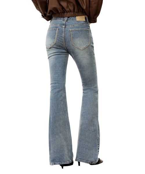 DECET WOMEN（デケット ウーマン）の「[YOONSOAP X DECET WOMAN] Stitch Pocket Low Rise Slim Flared Jeans DCWPT036LIGHTBLUE（デニムパンツ・レディース・その他・X-SMALL/LARGE/MEDIUM/SMALL）」の10枚目の写真