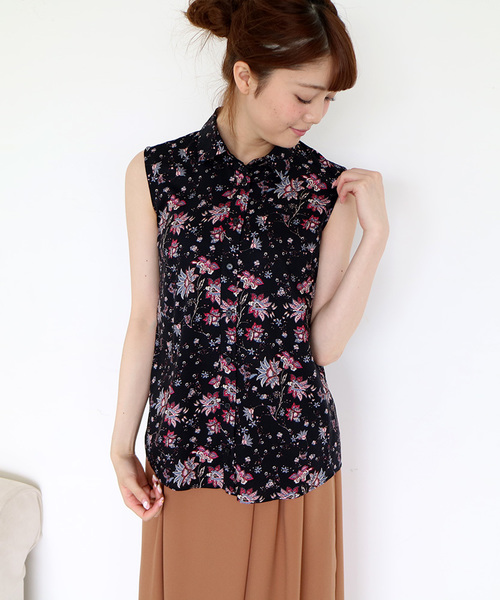 N.（N. Natural Beauty Basic）（エヌエヌナチュラルビューティーベーシック）の「◆ボタニカルフラワーブラウス（シャツ/ブラウス・レディース・ネイビー/ホワイト・MEDIUM）」の2枚目の写真