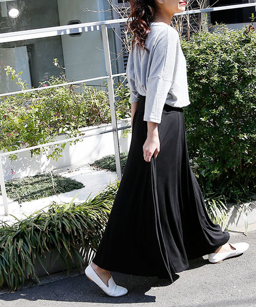 coca(coca)(コカ)の「落ち感フレアロングスカート(スカート・レディース・ホワイト/ホワイト系その他/ブラック×ホワイト/グリーン/ピンク/ブラック系その他/ライトピンク/オリーブ/グレー/ホワイト×ブラック/ブラック/エメラルドブルー/チャコール/ダークブルー/マスタード/カーキ/ブラウン/ベージュ・ONESIZE/ONE SIZE)」の19枚目の写真