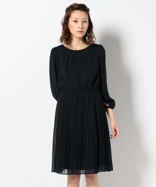 ANY SIS(エニィスィス)の「【洗える】フェミニンプリーツ ワンピース(ワンピース・レディース・ブラック系/ベージュ系/ネイビー系・2/3/1)」の16枚目の写真