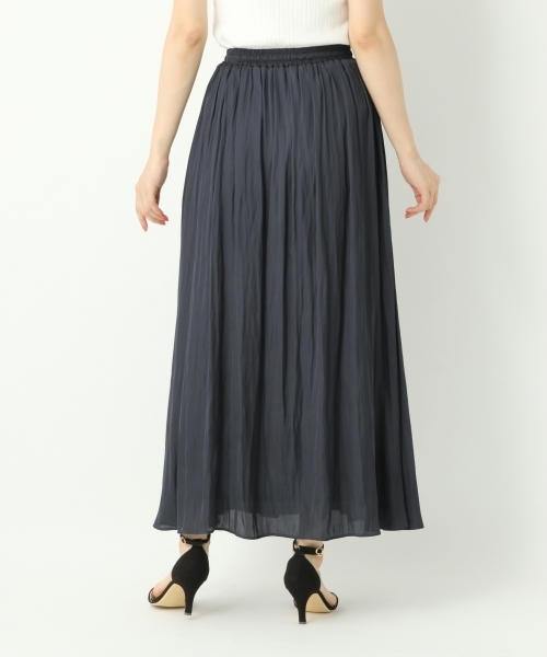 A part by(アパートバイ)の「サテンギャザーマキシスカート 757071 (スカート・レディース・イエロー/ネイビー/テラコッタ/ベージュ・FREE)」の16枚目の写真