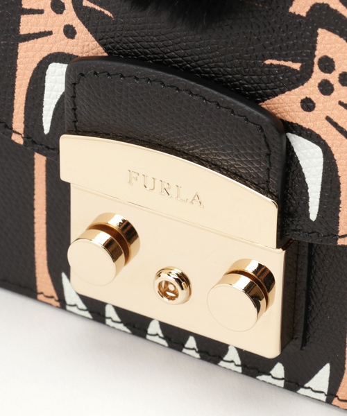 FURLA（フルラ）の「メトロポリス ジャングル ミニクロスボディバッグ