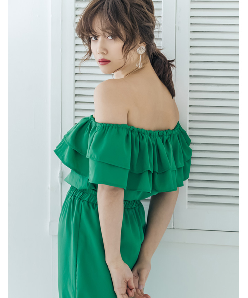 Re:EDIT（リエディ）の「[ロマンティックなボリュームフリル]フリルオフショルダーオールインワンボトムス/パンツ/オールインワン[リエディ]（つなぎ/オールインワン・レディース・グレー/ベージュ/マスタード/ネイビー/ブラック/ピンク/グリーン・MEDIUM/SMALL/LARGE）」の5枚目の写真