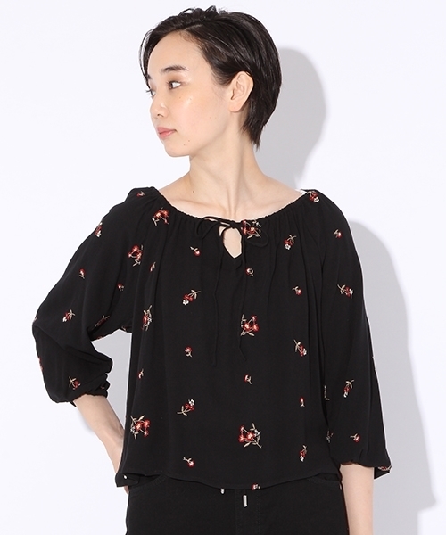 niko and...(ニコアンド)の「レーヨンフラワー刺繍スモックブラウス【niko and ...】(シャツ/ブラウス・レディース・マスタード/ブラック/クリーム・LARGE/MEDIUM)」の7枚目の写真
