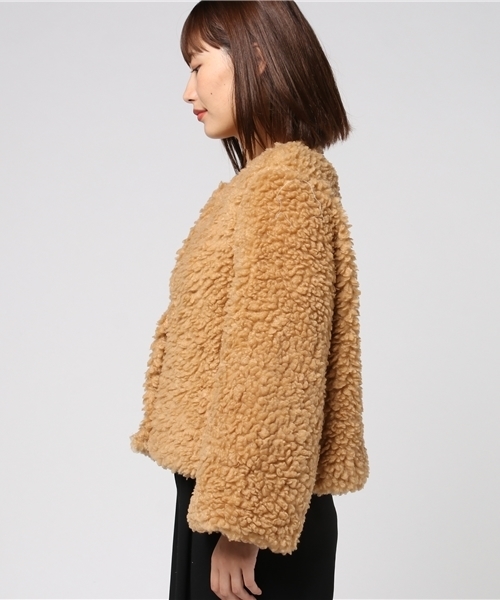 MERLOT（メルロー）の「フェイクファージャケット642-3527（ブルゾン・レディース・グレー/ベージュ/モカ/ブラック・FREE）」の9枚目の写真