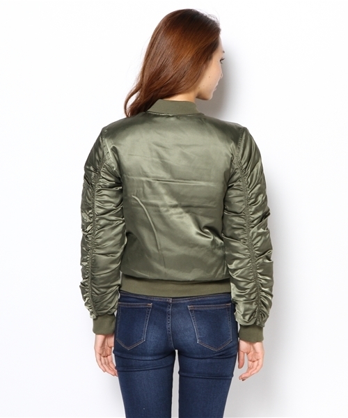 adidas Originals（アディダスオリジナルス）の「アディダス オリジナルス 中綿 ボンバー ボマー フライトジャケット MA1風 adidas Originals W BOMBER JACKET（ナイロンジャケット・レディース・カーキ・MEDIUM/SMALL/LARGE）」の4枚目の写真