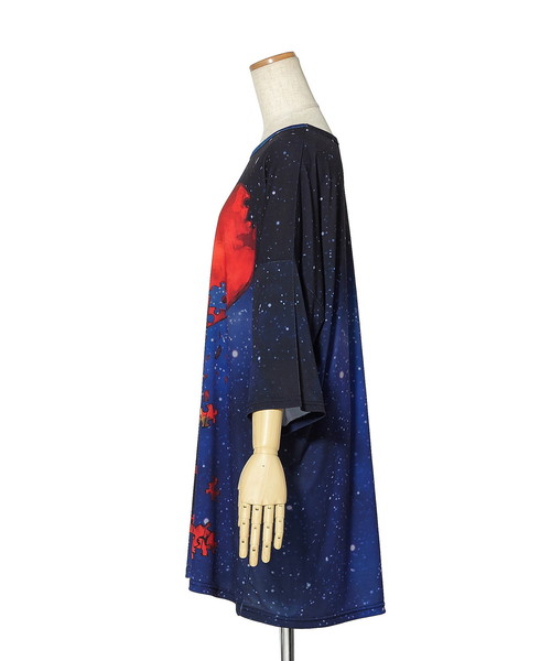 ankoROCK（アンコロック）の「宇宙柄退廃ハートＴシャツ -メガビッグ-（Tシャツ/カットソー・メンズ・A・ONE SIZE）」の7枚目の写真