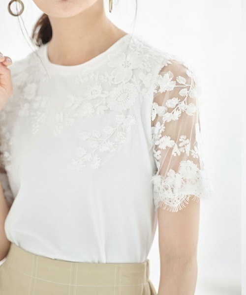 &. NOSTALGIA（アンドドットノスタルジア）の「レーススリーブTシャツ（Tシャツ/カットソー・レディース・ホワイト/ブラック/カーキ/ネイビー・FREE）」の2枚目の写真