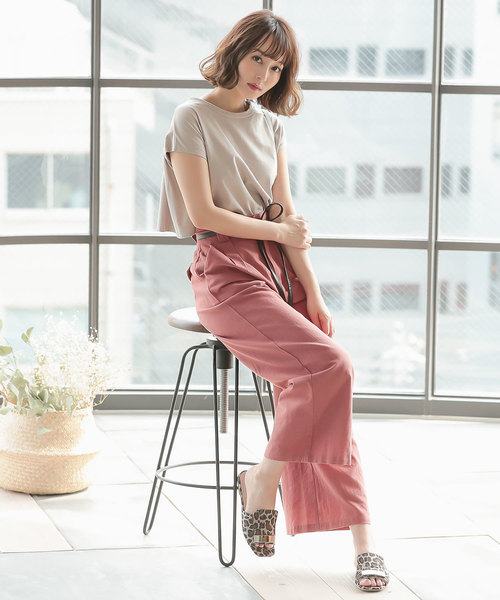 KOBE LETTUCE（コウベレタス）の「スクエアモチーフ金具付き甲深フラットサンダル（サンダル・レディース・ホワイト/ブラック/シルバー/ブルー系その他/レオパード・LL/S/M/L）」の21枚目の写真